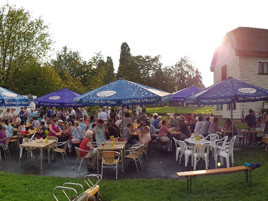 Bunter Festbetrieb beim Josef-Engling-Haus!